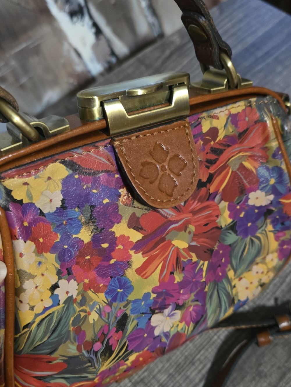 Patricia Nash Floral Multicolor Leather-Trim Crossbody Bag - Picture 2 of 4